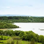 Aidan's Island 酒店