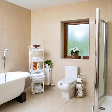 Aidan's Island Hotel Westport