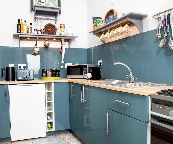 Aidan's Island 酒店 *